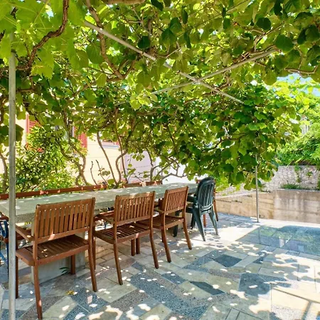 Ady Guest house